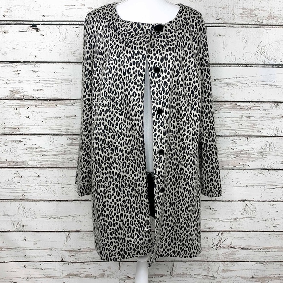 Newport News Jackets & Blazers - Sz 18 Long Jackie O 60s Vibe Animal Print Coat